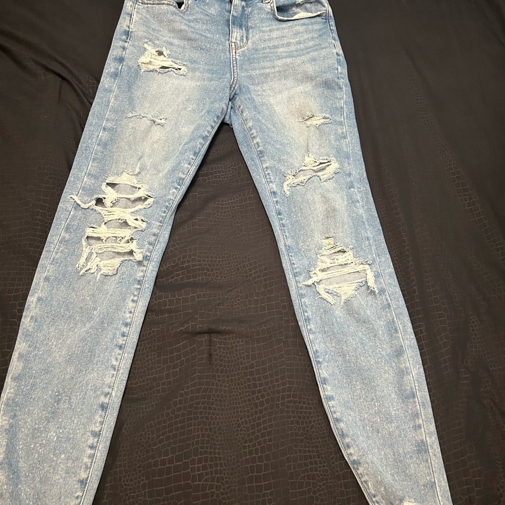 Stylish Blue Distressed Women's Jeans